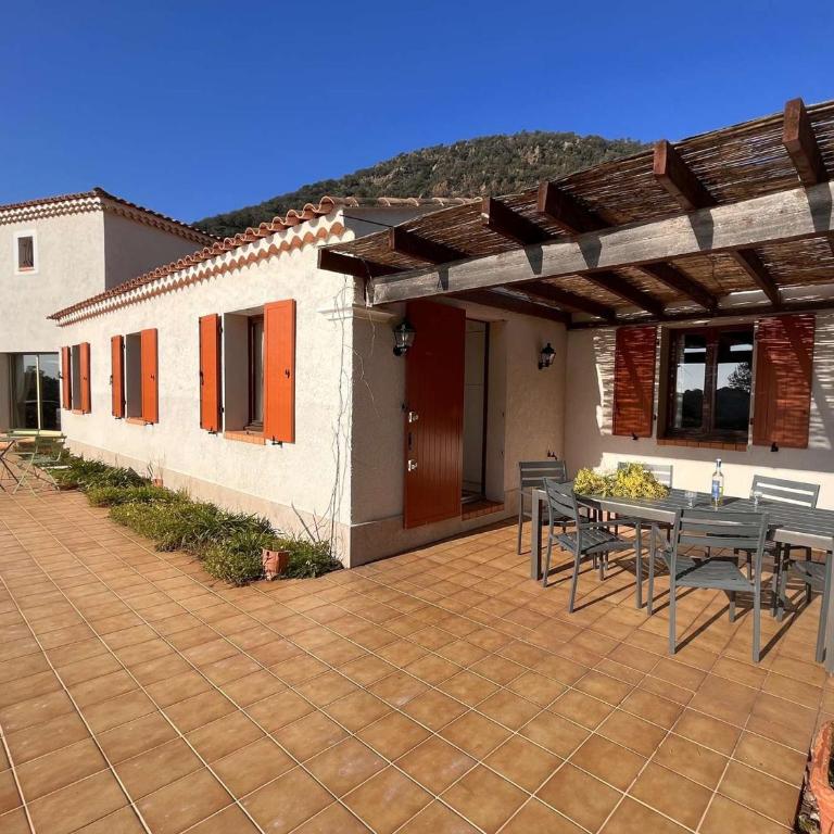 Maison climatisée 5 pièces avec piscine et jardin, 7 couchages - Cavalaire-sur-Mer - FR-1-226B-86 - Casa Vacanze (7 Adulti) - 11