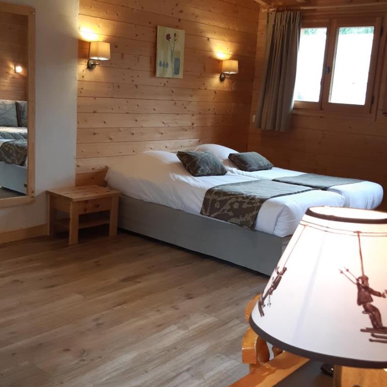 Logis Hotel & Spa Beau-Site - Chambre Triple Économique - 6