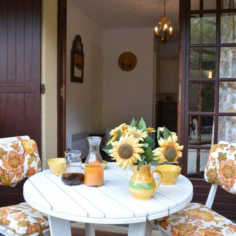 Studio avec Terrasse, Parking, à 500m de la Plage - Le Lavandou - FR-1-251-66 - Apartment (2 Erwachsene) - 2