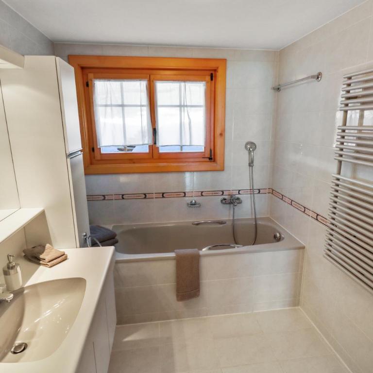 Logement spacieux et confortable - Apartment mit 2 Schlafzimmern - 6