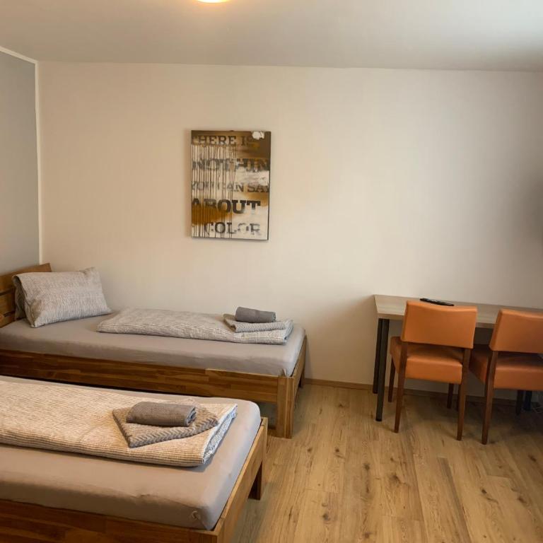 Roccos Raum - Zweibettzimmer - 24
