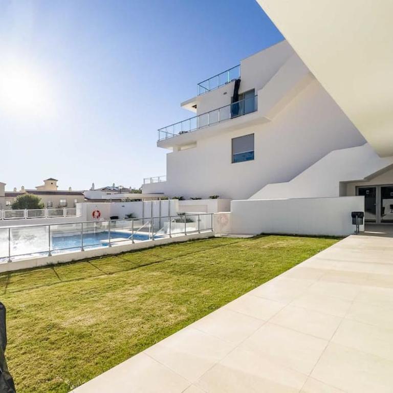 86-Modern Apartment, Benalmadena - Two-Bedroom Apartment - 34