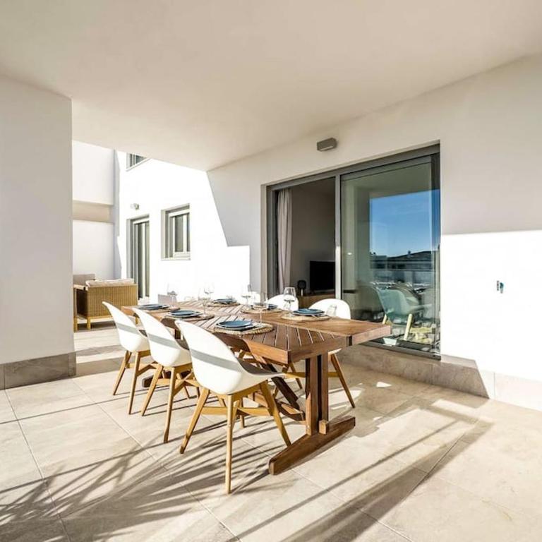 86-Modern Apartment, Benalmadena - Two-Bedroom Apartment - 25
