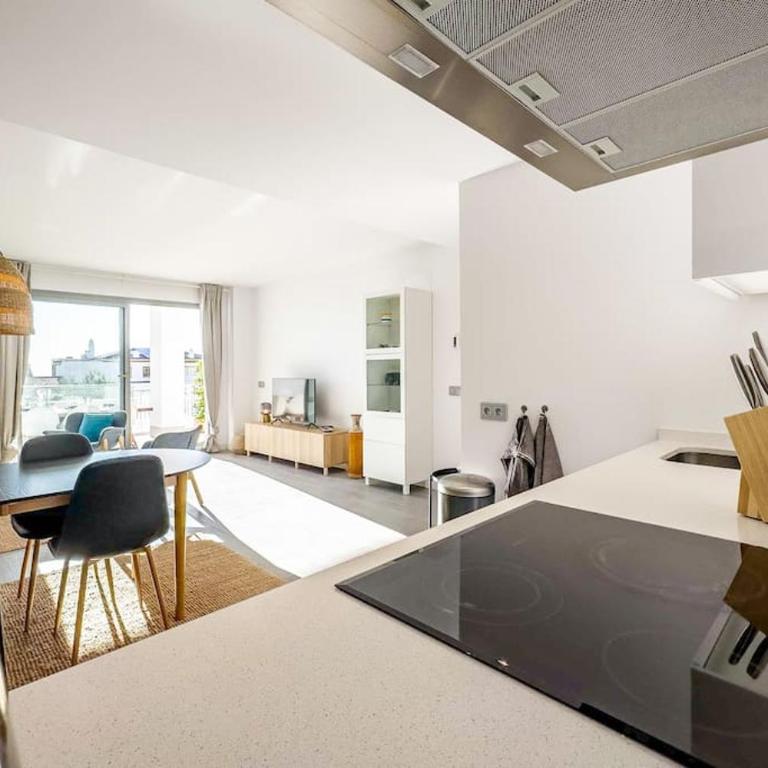 86-Modern Apartment, Benalmadena - Two-Bedroom Apartment - 9