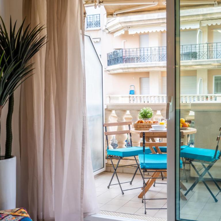 Le Victoria - Beau 2P avec vue mer latérale, balcon, piscine, sauna et parking privé au centre ville de Menton - Apartment mit 1 Schlafzimmer - 13