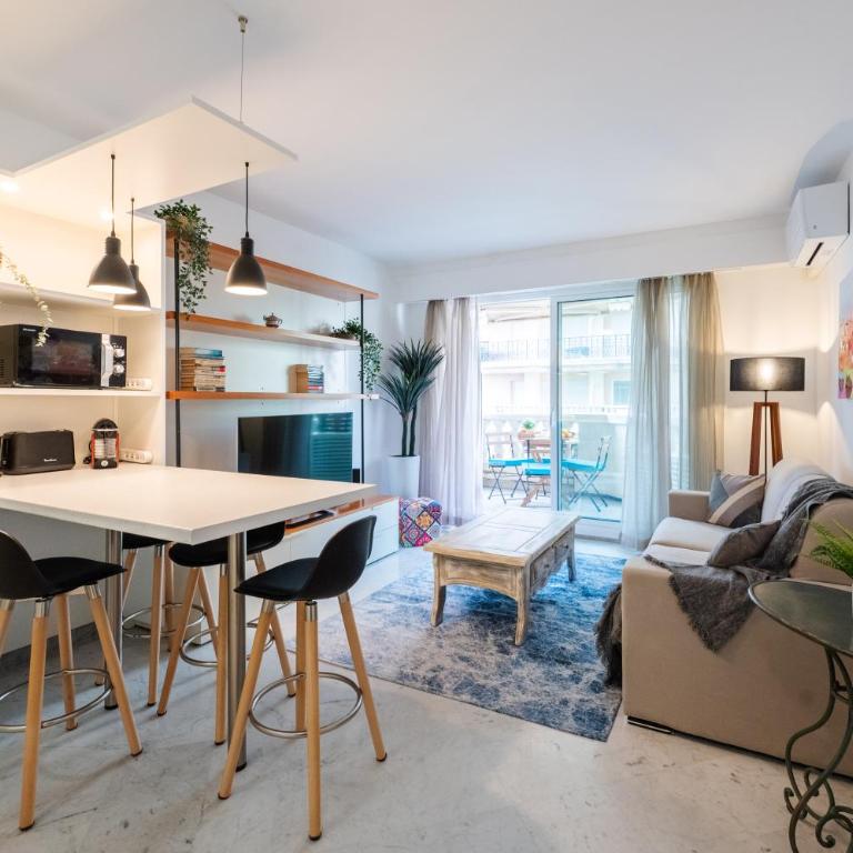 Le Victoria - Beau 2P avec vue mer latérale, balcon, piscine, sauna et parking privé au centre ville de Menton - Apartment mit 1 Schlafzimmer - 20