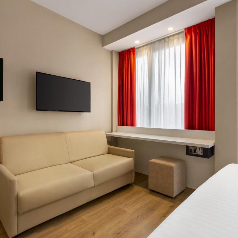 Wyndham Garden Florence - Camera con 1 letto queen size e 1 divano letto, standard, non fumatori - 3