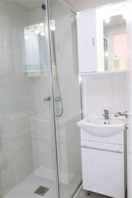 3F 1ª línea de playa con vistas al mar - One-Bedroom Apartment - 13