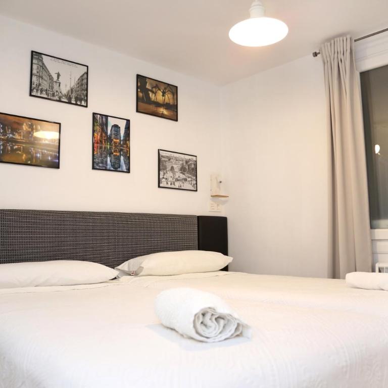 PISO REFORMADO FRENTE A LA CATEDRAL - Three-Bedroom Apartment - 33