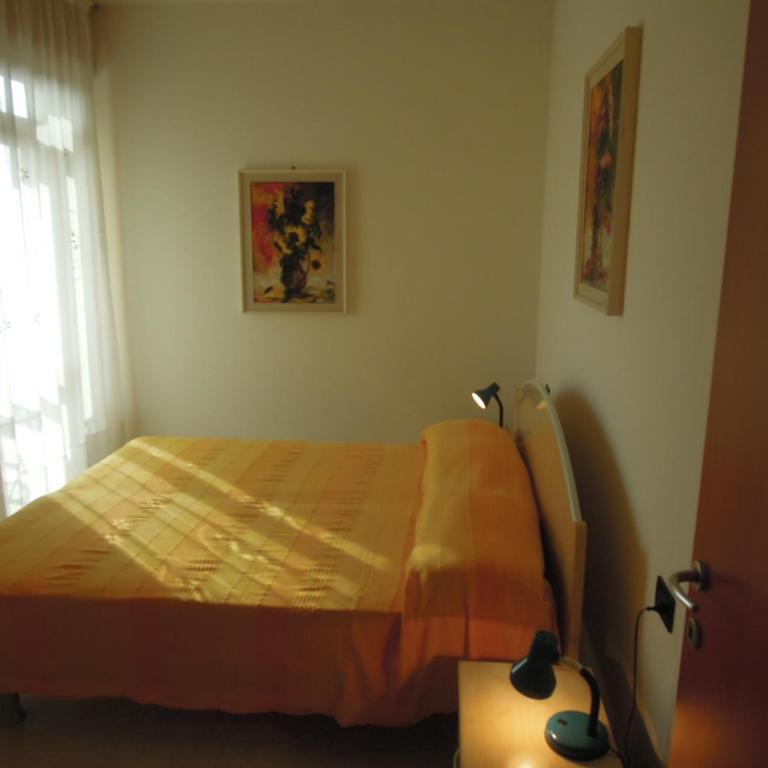 Homely one bedroom flat with side sea view - Apartment - 4