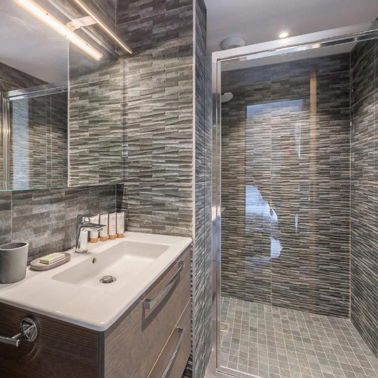 Chalet moderne à Méribel avec sauna et jacuzzi, 6 chambres - FR-1-565-55 - Chalet (12 Adultes) - 8