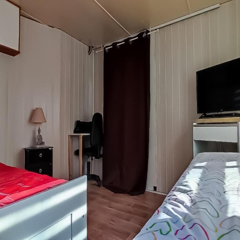escabour 40 - superbe mobil home, climatisé, ss vis a vis, au calme, dans super domaine - Two-Bedroom Chalet - 23