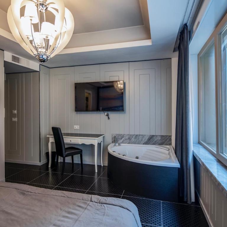 Partenope Relais - Deluxe Doppel-/Zweibettzimmer mit Whirlpool - 2