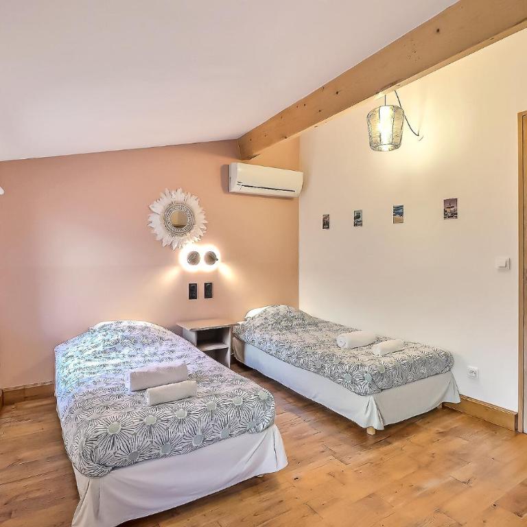 Appartement Garance - Two-Bedroom Apartment - 32
