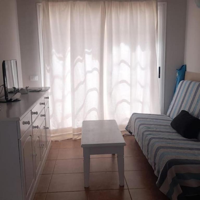 Alojamientos Vistas Edén 68 - One-Bedroom Apartment - 11