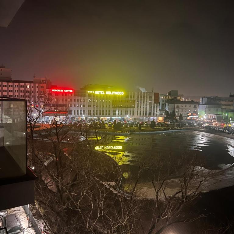 River Walk Sarajevo, LUX APARTMAN - Two-Bedroom Apartment with Pool View - 10