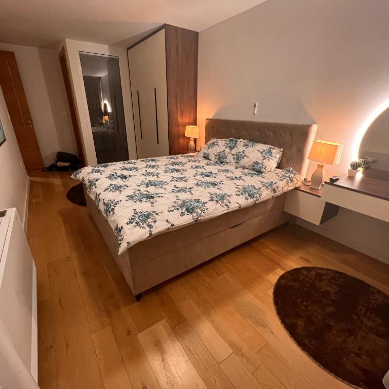 River Walk Sarajevo, LUX APARTMAN - Two-Bedroom Apartment with Pool View - 16