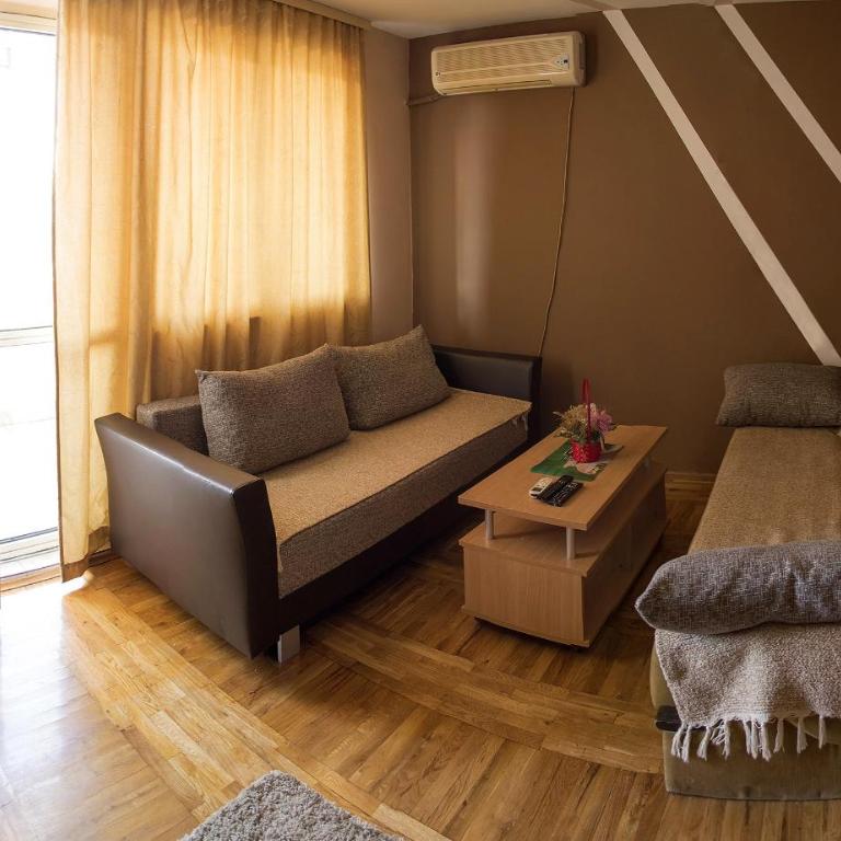 Explorer Podgorica - Standard Double or Twin Room with Garden View - 10