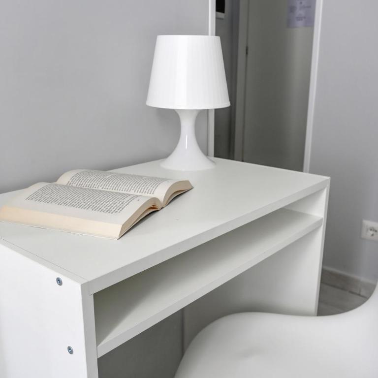 Voyager House Termini - Home and More - Camera Matrimoniale con Bagno Privato - 1