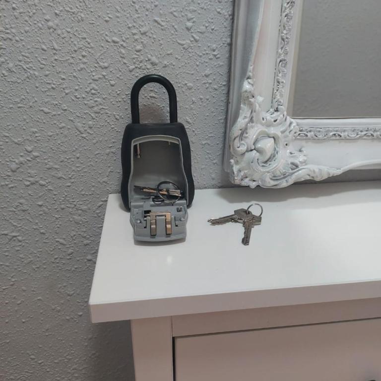 Apartamento Zaragoza Plaza Europa - Three-Bedroom Apartment - 8