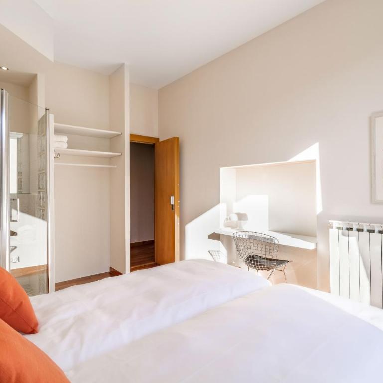 Market Square 2 bedrooms 2 baths AC private garage - Appartement 2 Chambres - 4