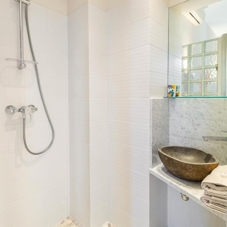 Market Square 2 bedrooms 2 baths AC private garage - Appartement 2 Chambres - 12