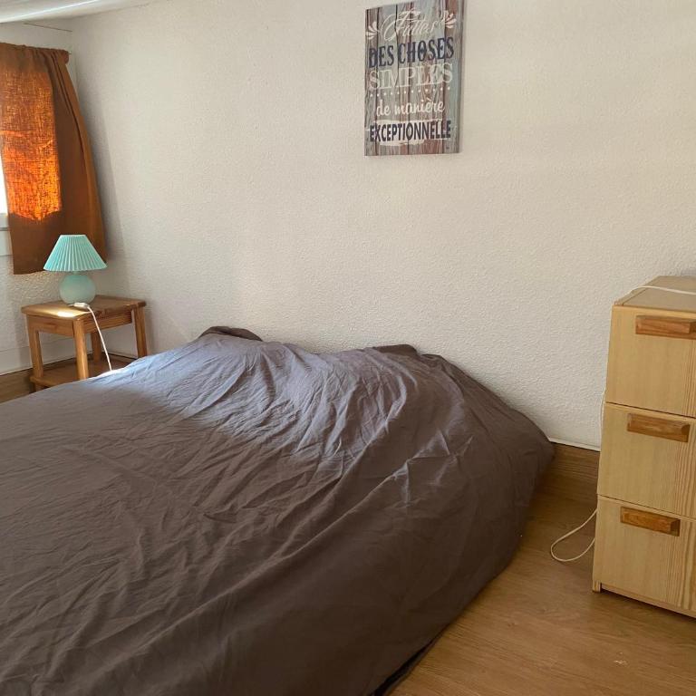 Joli appartement mezzanine avec parking et wifi La Roquille - Apartment mit 2 Schlafzimmern - 7