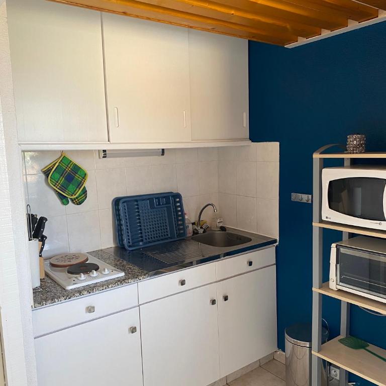 Joli appartement mezzanine avec parking et wifi La Roquille - Apartment mit 2 Schlafzimmern - 9