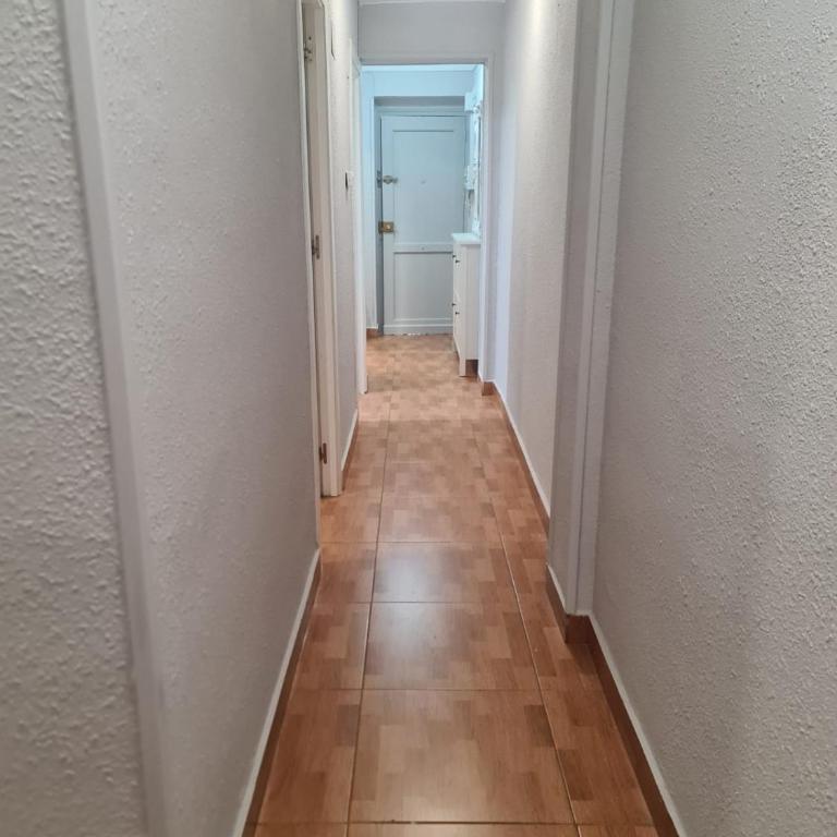 Apartamento Zaragoza Plaza Europa - Three-Bedroom Apartment - 3