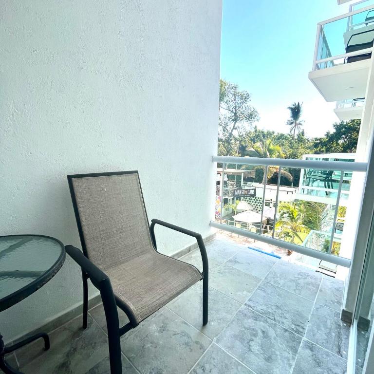 Gran Palma - Suite con cama extragrande y vistas a la piscina - 10
