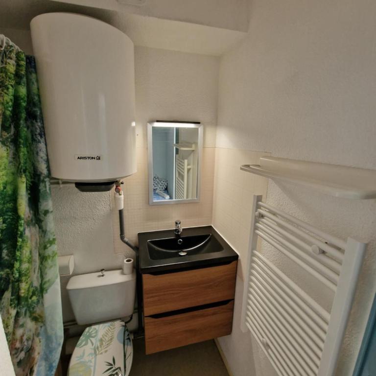studio tout équipé proche therme - Studio-Apartment - 2