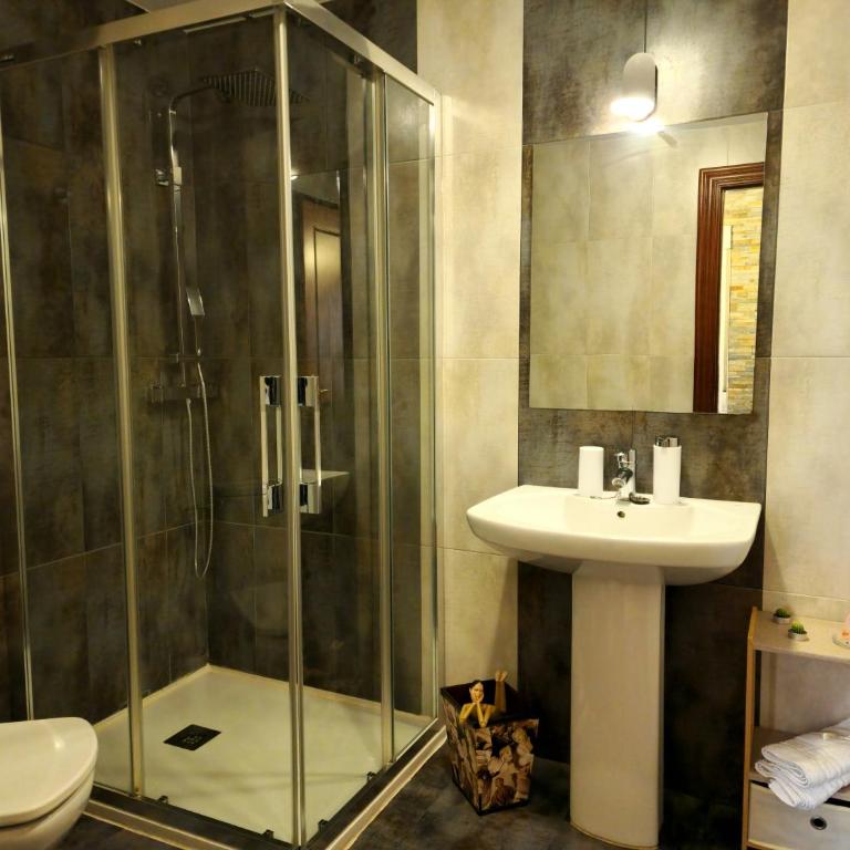 Casa Román centro León Edificio Rehabilitado SIN ASCENSOR - Apartamento de 2 dormitorios - 16