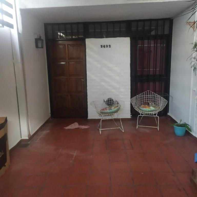 Córdoba capital barrio alto verde a 10 minutos del aeropuerto 2 dormitorios a cuadras del Orfeo, 5 minutos del kempes - Casa de 2 dormitorios - 10