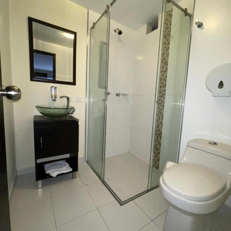 Hotel Alojate In - Habitación Triple - 1