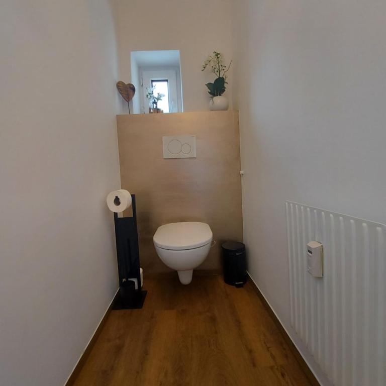 AusZeit Steiraland 8 mit überdachten Balkon und Parkplatz - Apartment mit 1 Schlafzimmer - 35