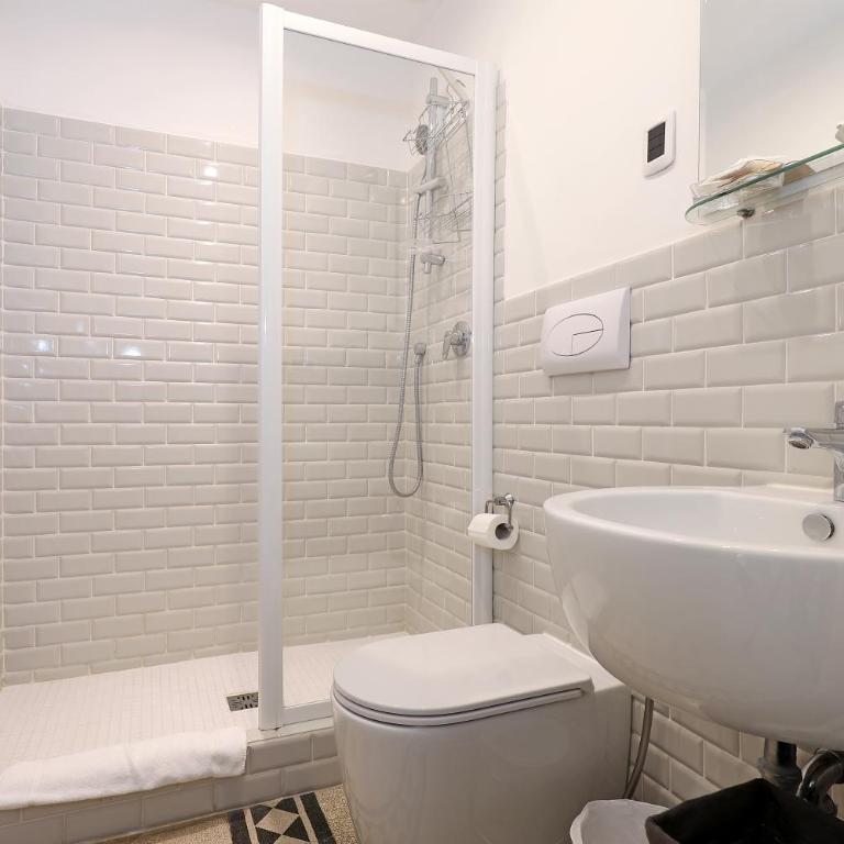 Residenza Mazzini - Small Double Room with Garden View and Balcony - 1