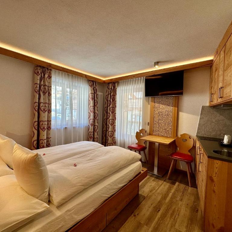 B&B Cèsa Planber Mountain View BIKE FRIENDLY - Monolocale Deluxe con Vista Montagna - 4