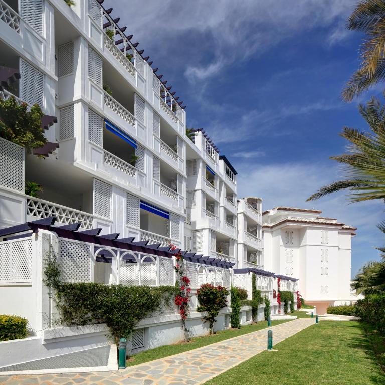PUERTO BANUS MARBELLA PLAYAS DEL DUQUE - Apartamento de 2 dormitorios - 35