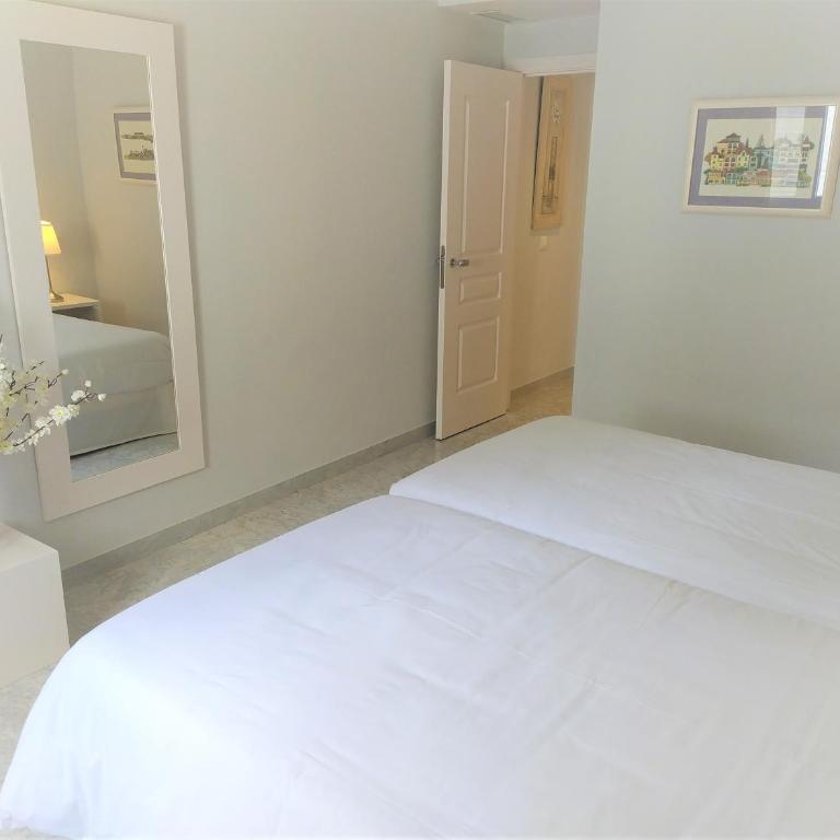 PUERTO BANUS MARBELLA PLAYAS DEL DUQUE - Apartamento de 2 dormitorios - 20