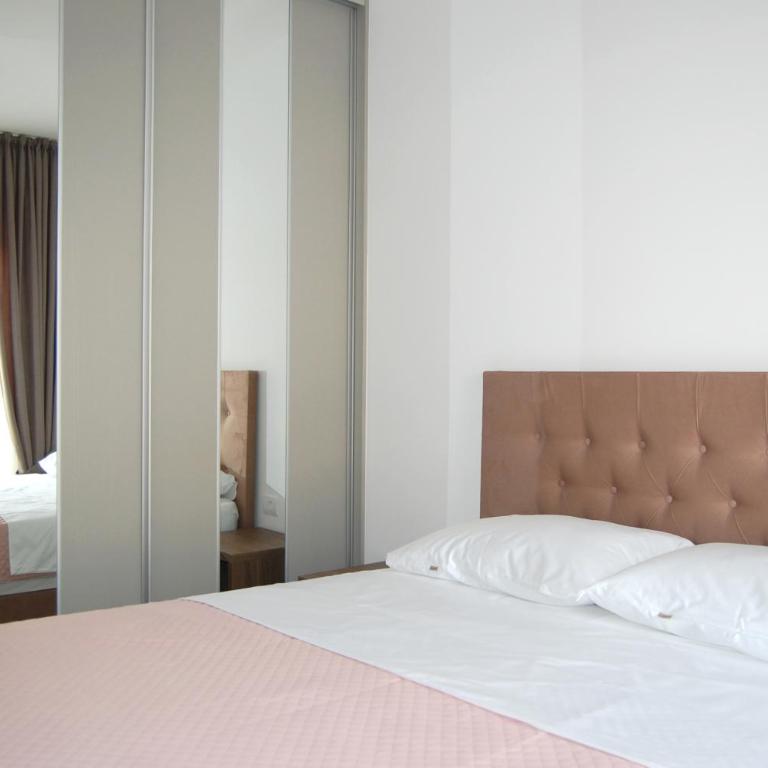 Status-M Аpartments 133 - Two-Bedroom Apartment - 16
