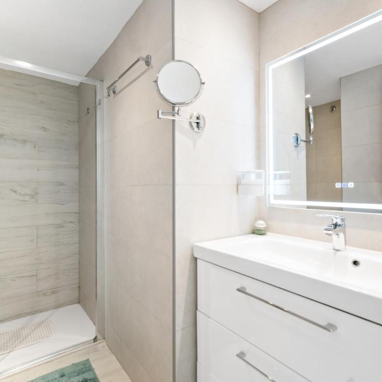 Sea View Benal Beach Apartment - Self Check-In - Benalmádena Costa Near Marina - One-Bedroom Apartment - 15