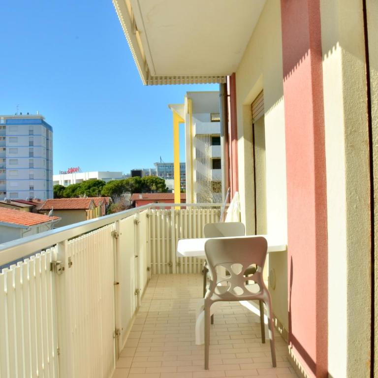 Three-Bedroom Apartment very close to the beach - Apartment - 1