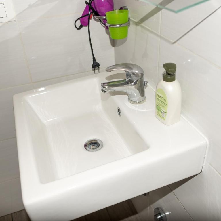Parri Silton - Camera Matrimoniale con Bagno Privato - 2