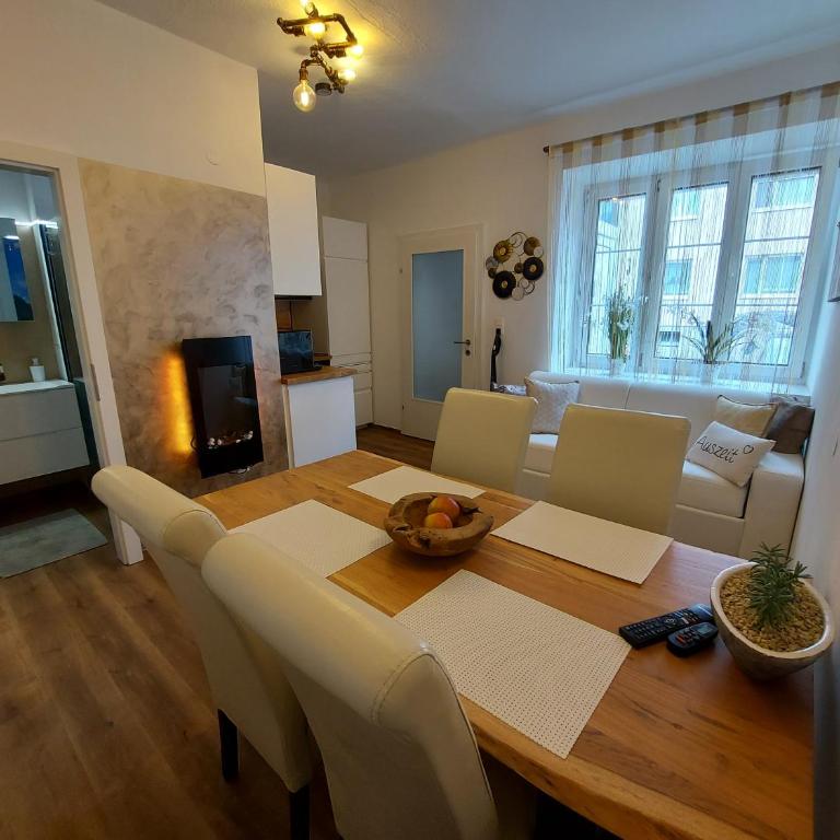 AusZeit Steiraland 3 mit überdachter Terasse privatem Garten und gratis Parkplatz - Appartamento con 1 Camera da Letto - 19