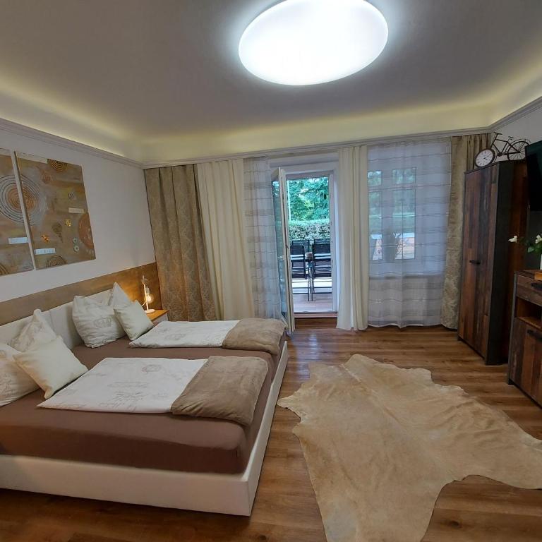 AusZeit Steiraland 3 mit überdachter Terasse privatem Garten und gratis Parkplatz - Appartamento con 1 Camera da Letto - 12
