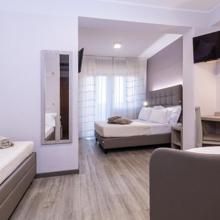 Hotel Alfonsina - Camera Familiare Superior - 6