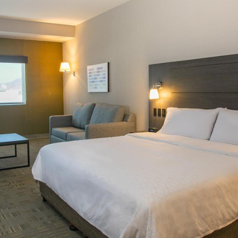 Holiday Inn Express & Suites - Tijuana Otay by IHG - King Suite - 6