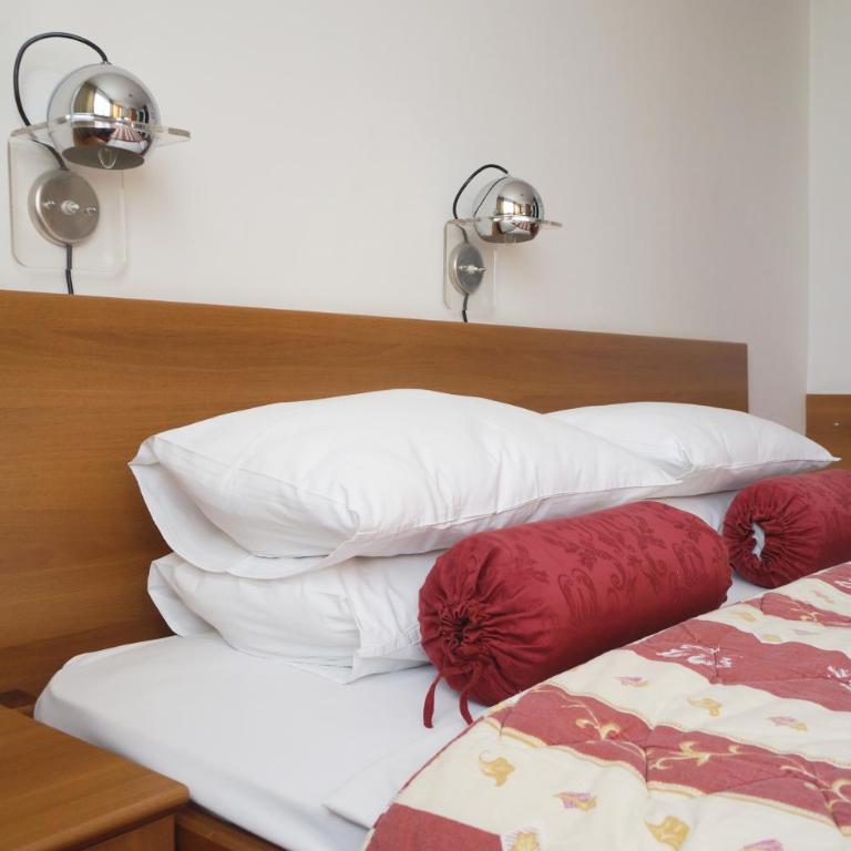 Hotel Grand - Porodična Soba - 2