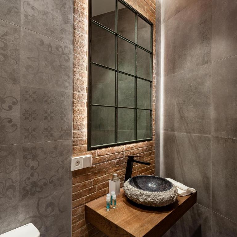 Plaza España V calle San Bernardino 6BR 6BH - Apartment - 28