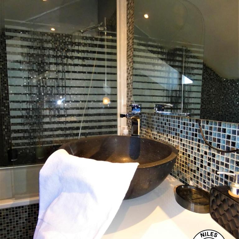 La Caze Paloise ~ Atypique ~ 100% Fonctionnel - Appartement 1 Chambre - 23
